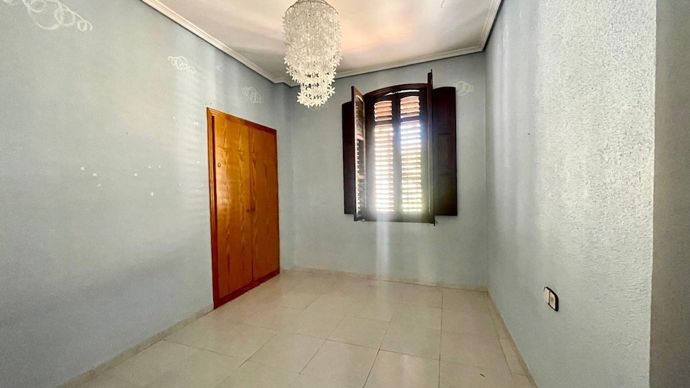 Property 2469 - Image 9